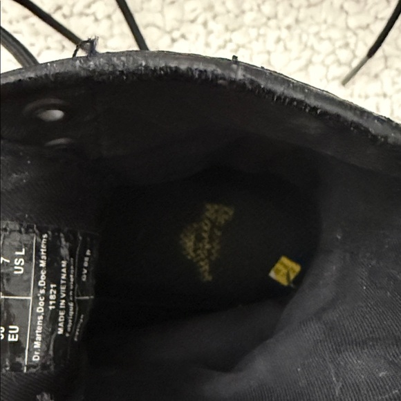 Dr. Martens Black Floral Lace-Up Combat Boots - Picture 6 of 8